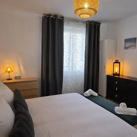 Le Palais De La Mer, T2, 4p, Plages Et Centre *